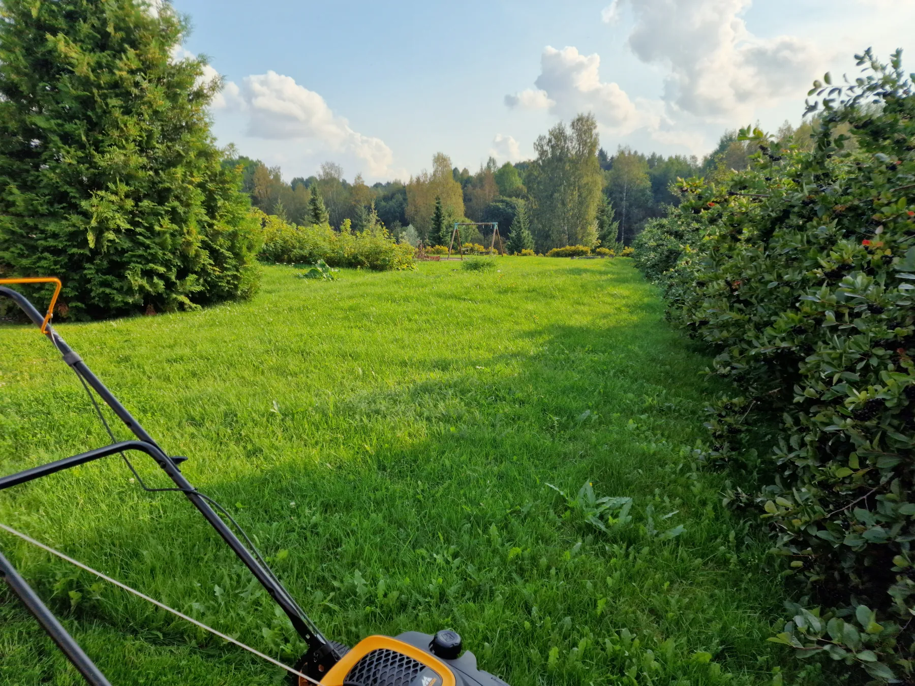 Nurmikon leikkuu Hausjärvi – ennen